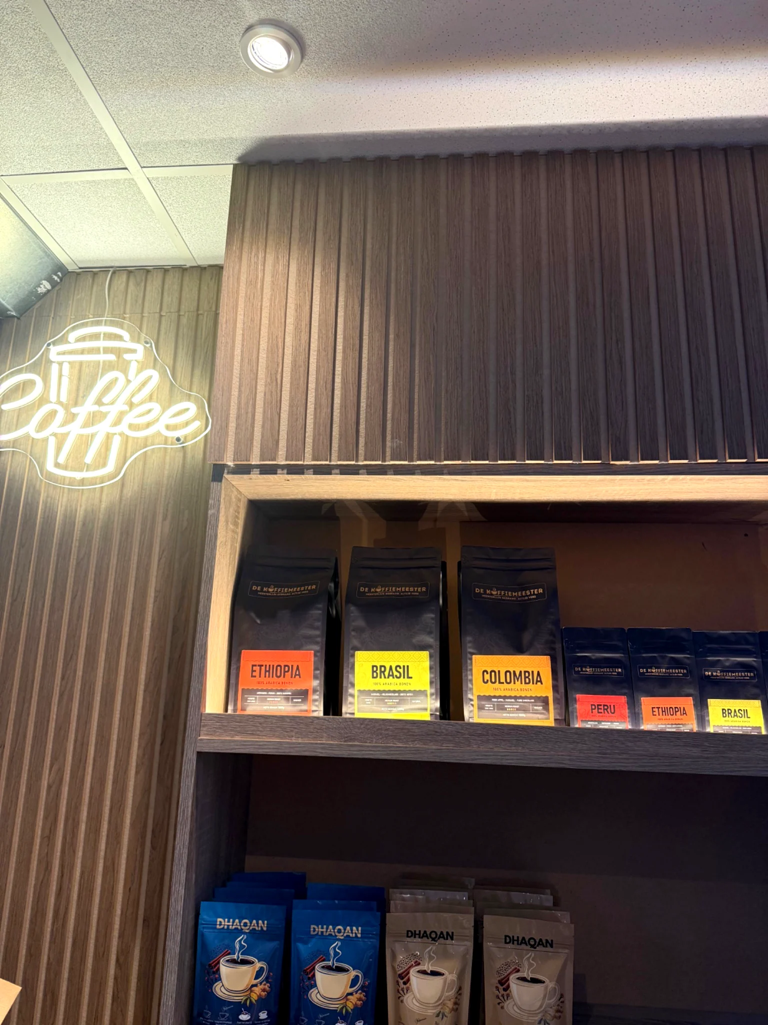 Onze exclusieve koffieselectie uit Ethiopië, Colombia, Brazilië en Peru in de Daily Hub winkel